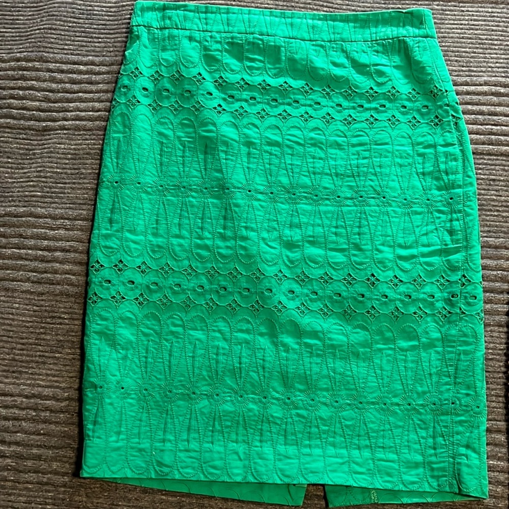 Embroidered pencil skirt